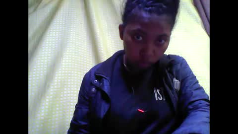 Snapshot of tahiriniah chatting on September 15, 4:03 am tahiriniah online show from September 15, 4:03 am