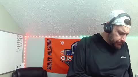 TaintNuzzler online show from February 16, 3:27 pm