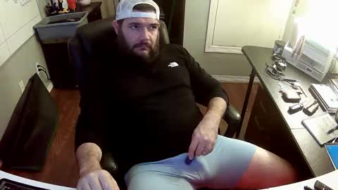 TaintNuzzler online show from November 4, 11:11 am