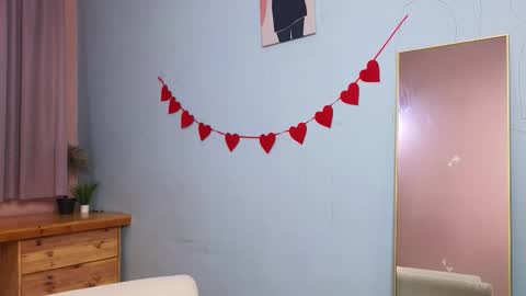 Lizzy online show from March 4, 12:57 pm