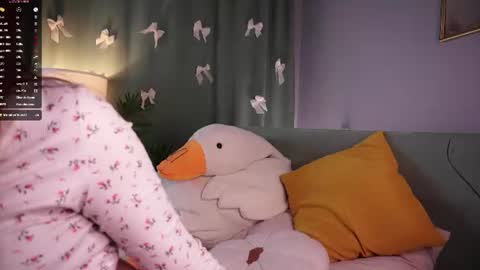 Molly online show from July 5, 2:04 am