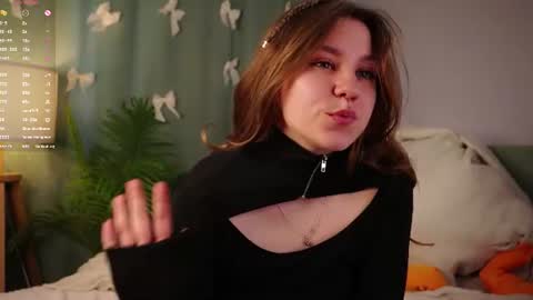 Molly online show from June 18, 1:33 am