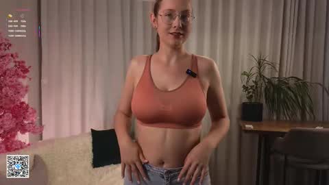 Molly online show from October 9, 1:22 am