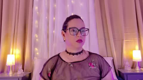 tali  online show from April 22, 10:28 pm