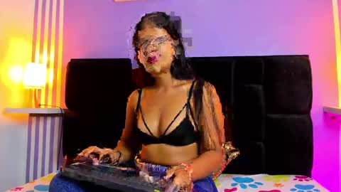 tall_hot_brunette online show from November 13, 8:11 pm