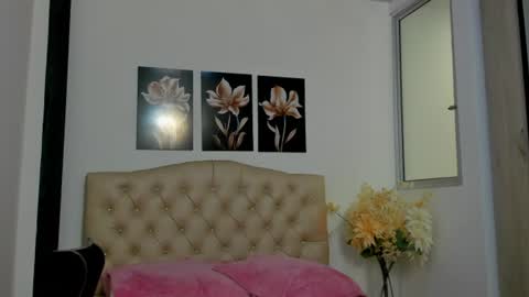 Hi im sara online show from July 20, 12:51 pm