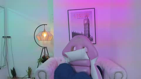 Snapshot of tamara_slimx chatting on February 6, 6:29 am Tamara online show from February 6, 6:29 am