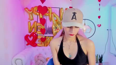 Snapshot of tamara_slimx chatting on February 13, 6:41 am Tamara online show from February 13, 6:41 am