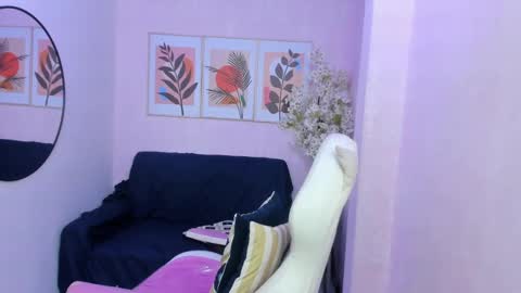 Snapshot of tamara_slimx chatting on February 28, 12:21 am Tamara online show from February 28, 12:21 am