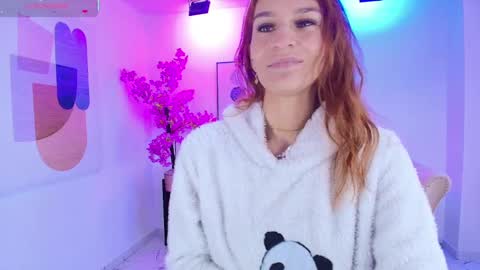 Snapshot of tamara_slimx chatting on October 19, 3:44 am Tamara online show from October 19, 3:44 am