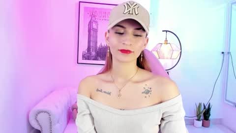 Snapshot of tamara_slimx chatting on February 12, 6:51 am Tamara online show from February 12, 6:51 am