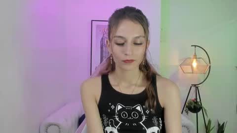 Snapshot of tamara_slimx chatting on March 7, 9:51 am Tamara online show from March 7, 9:51 am