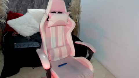 tammycooperr online show from February 9, 5:50 am