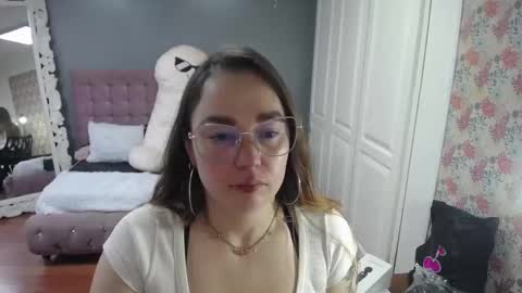 Tammara  online show from September 14, 2:47 am