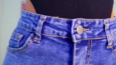 Snapshot of tamy_sweet01 chatting on February 16, 12:41 am tamy sweet01 online show from February 16, 12:41 am