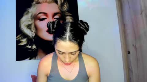 Snapshot of tania06 chatting on October 6, 3:19 pm tania06 online show from October 6, 3:19 pm