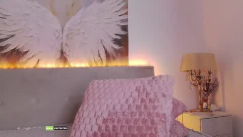 Tania Amore online show from July 27, 6:27 pm