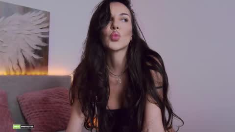 Tania Amore online show from January 6, 6:56 pm