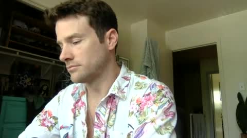 Dr. Love online show from June 21, 7:09 pm