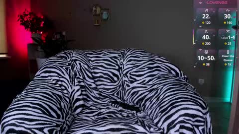 Snapshot of tanya_acid chatting on February 27, 8:56 am Tanya acid       online show from February 27, 8:56 am