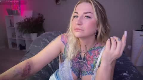 Snapshot of tanya_acid chatting on September 11, 4:14 am Tanya acid       online show from September 11, 4:14 am