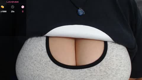 tarrant_ online show from February 16, 12:41 am