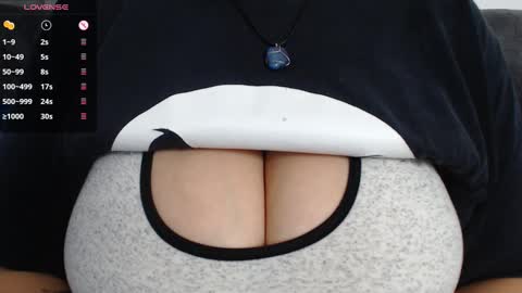 tarrant_ online show from February 16, 9:59 pm