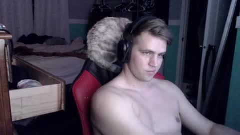 tarus333 online show from October 31, 8:48 am