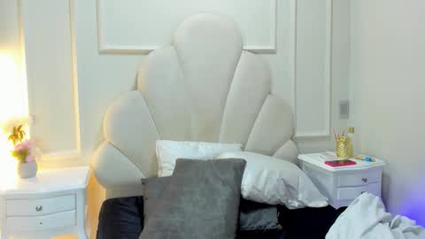 tashadalton online show from November 15, 11:34 am