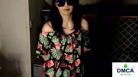 TashaKai online show from February 21, 3:21 pm