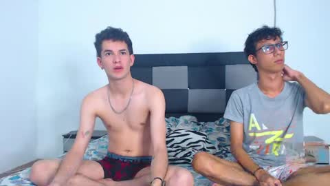 David And Daniel online show from June 25, 8:03 pm
