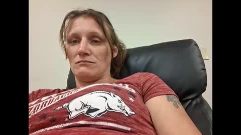 tastypeach6989 online show from April 8, 3:48 pm