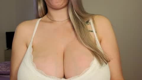 tateisblonde online show from July 22, 1:46 pm
