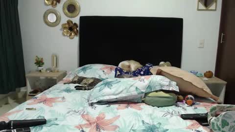 tatiana_monteros online show from January 13, 10:28 pm