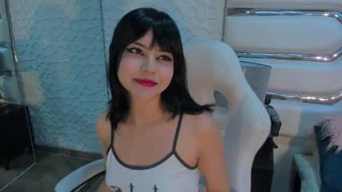 tatilee online show from January 14, 1:52 pm