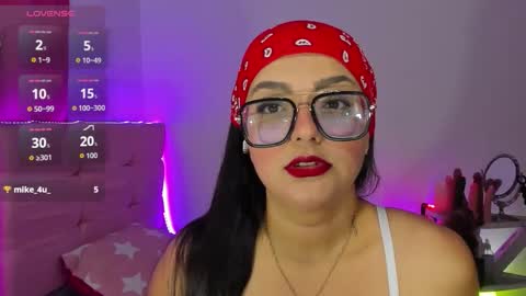 Tatiss online show from October 31, 3:51 am