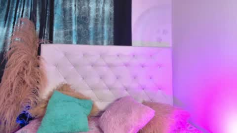 tatix online show from June 20, 7:53 pm