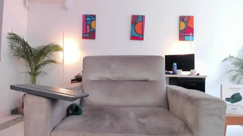 Twitter TatoKatx online show from December 27, 2:22 pm