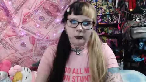 TattedThickandPretty online show from January 31, 9:56 pm