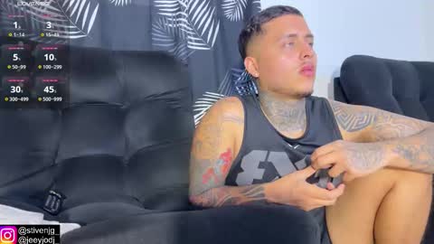 Snapshot of tattoguys_cums chatting on September 20, 11:08 pm Jonathan Juan online show from September 20, 11:08 pm