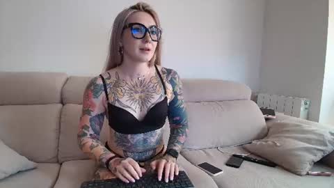 tattoobbgirl online show from June 23, 5:19 pm