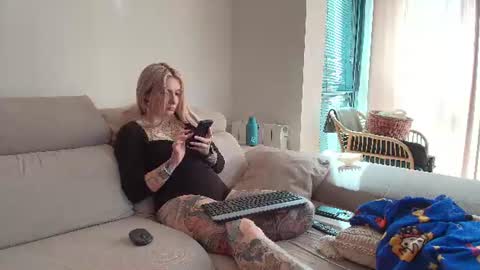 tattoobbgirl online show from June 22, 3:08 pm