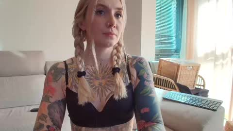 tattoobbgirl online show from May 2, 3:51 pm