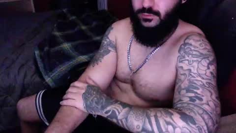 Snapshot of tattooedandbearded22 chatting on October 22, 2:04 am tattooedandbearded22 online show from October 22, 2:04 am