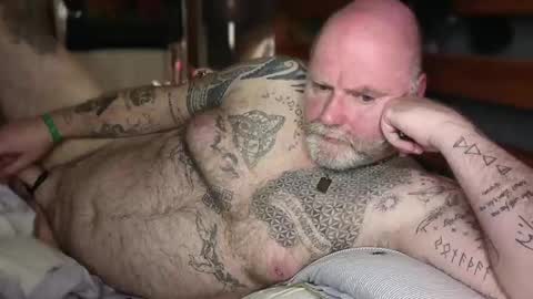 Tattooeddilf 01 online show from February 27, 10:13 pm