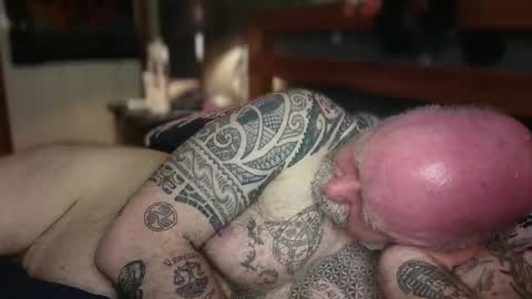 Tattooeddilf 01 online show from May 2, 9:42 pm