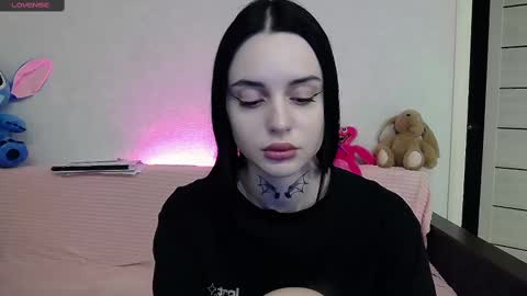 Taya online show from March 9, 7:59 pm