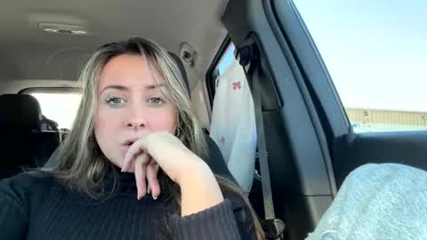 Taylor online show from December 16, 7:09 pm