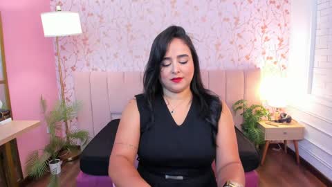 Taylor Bennet online show from April 23, 12:02 pm
