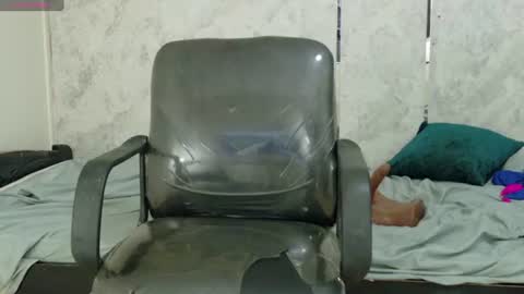 taylor_gil0 online show from June 20, 3:51 pm
